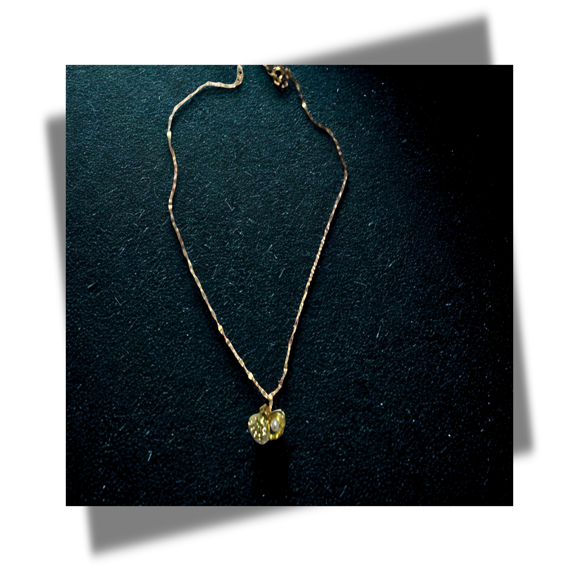 Pearl Pendent Necklace