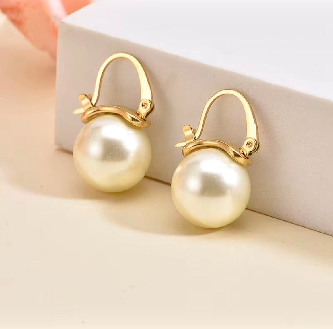 Pearl Ball Earring
