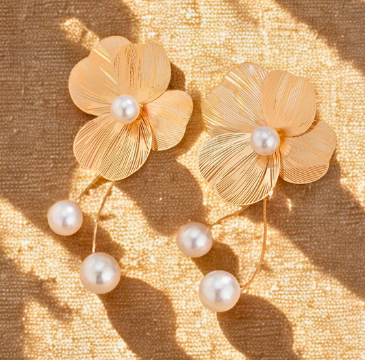 Flower Pearl Earring